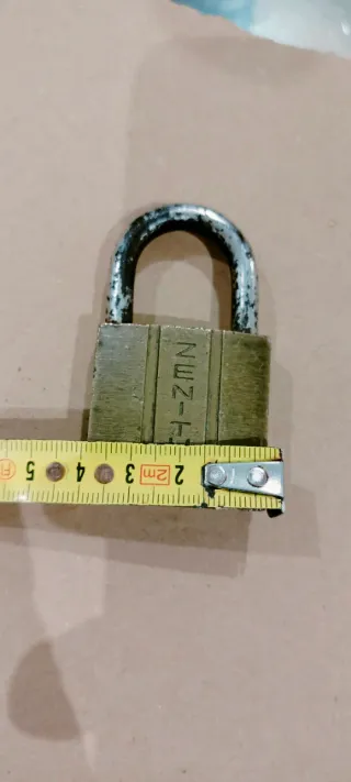 Lucchetto vintage Zenith 38