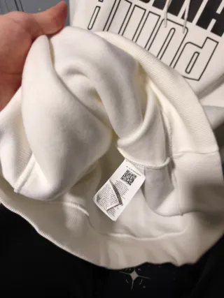 Sudadera puma blanca con etiquetas