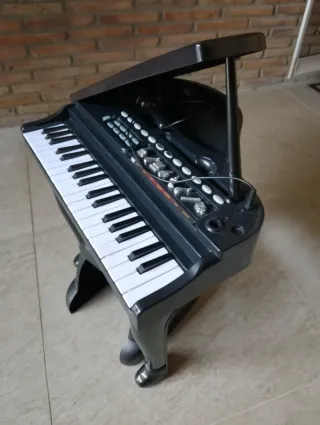 Piano de juguete para niños