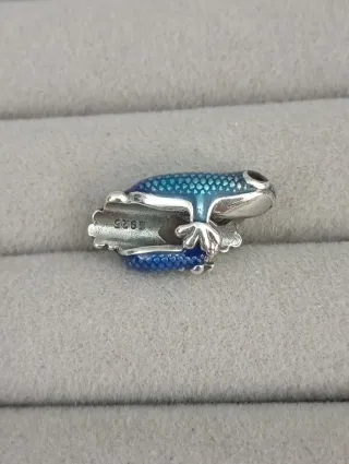 Charm gecko
