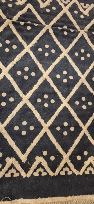 Alfombra tejida a mano diseño geométrico