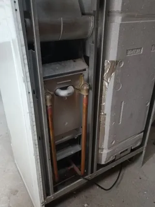 Caldera Roca Gas Natural Vega Plus 28 AIM