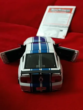 Wheeljack Ford Mustang GT 1:24 Hasbro