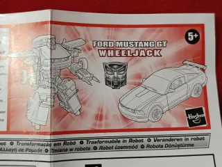 Wheeljack Ford Mustang GT 1:24 Hasbro