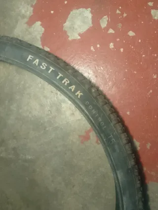 Cubierta Specialized Fast Trak 29x2.2