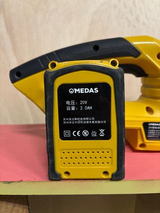 Cortasetos a Batería Amarillo sin cargador