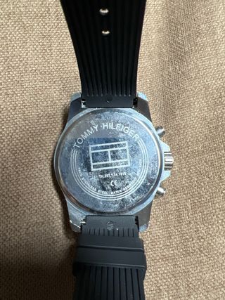 Reloj Tommy Hilfiger Negro y Plateado