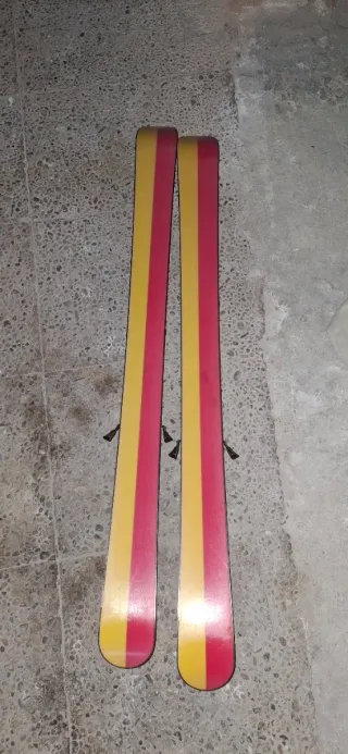 Esquís Quechua 120 cm