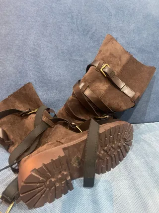 Stivali biker marroni con cinturini