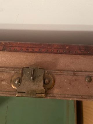 Baúl de viaje antiguo