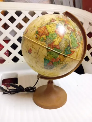 Lámpara Globo Terráqueo Iluminado