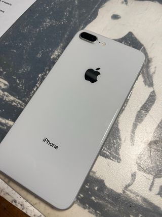 iPhone 8 Plus Plata