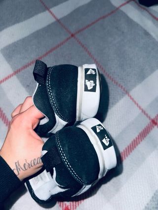 Zapatillas Vans Mujer Negras y Blancas