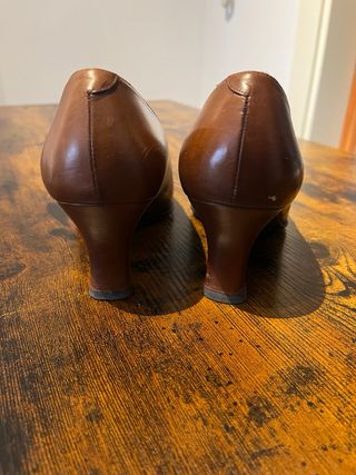 3 pares de zapatos de tacon, 2 de ellos Balenciaga