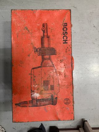 Martillo Demoledor Bosch USH 10 + Cinceles