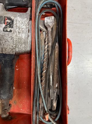 Martillo Demoledor Bosch USH 10 + Cinceles