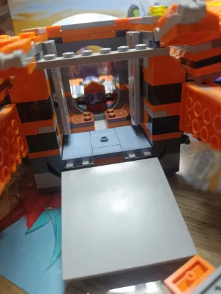 LEGO Thanos ultimate battle 76107