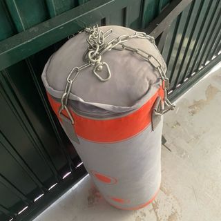 Saco Boxeo Domyos Gris con Soporte