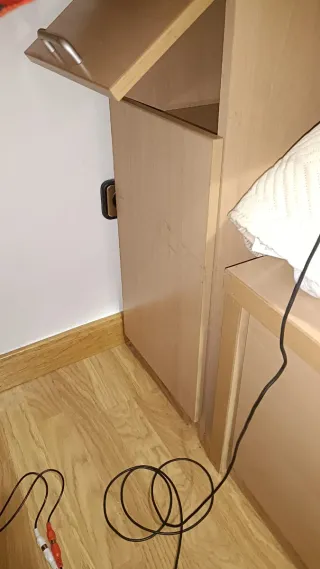 Cama 90x200cm y escritorio madera