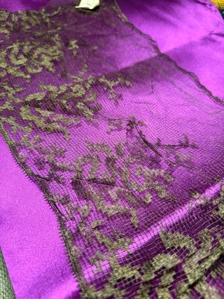 Encaje francés antiguo