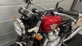 Royal Enfield Interceptor 650 Roja