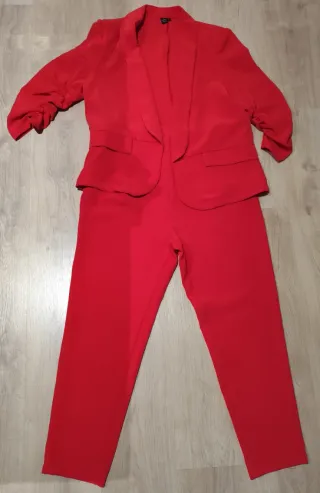Traje Rojo Chaqueta y Pantalón