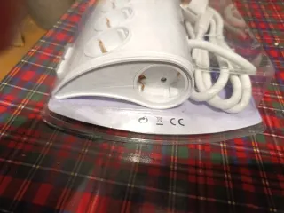 Regleta F-Line 5 Tomas + 2 USB