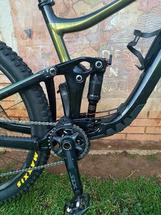 Bicicleta Enduro Giant Reign 29”