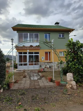 Chalet muy bonito con mucha parcela 7 hb,2 cocinas