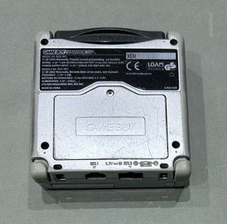 Nintendo Game Boy Advance SP + Cargador