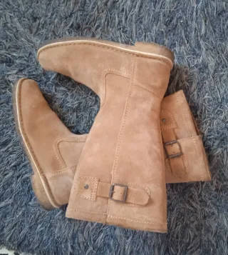 Stivali Clarks Originals in camoscio marrone