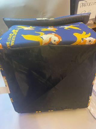 Caseta para perros con diseño divertido