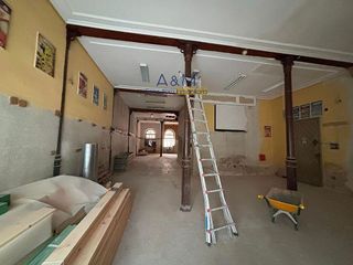 Local comercial en alquiler en Centro en Valladolid