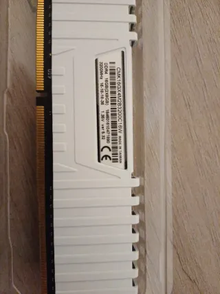 Corsair Vengeance LPX DDR4 16GB RAM