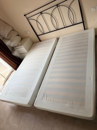 Somier de madera y tela