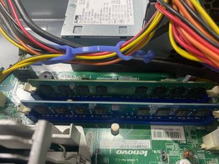 PC Lenovo + Monitor HP + Disco Duro 250GB