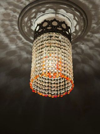 Lámpara colgante de cuentas