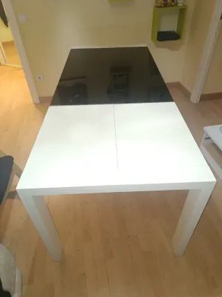 Mesa Comedor Cristal Negra/Blanca y 6 sillas