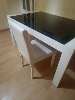 Mesa Comedor Cristal Negra/Blanca y 6 sillas