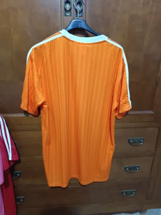 Camiseta Adidas Naranja