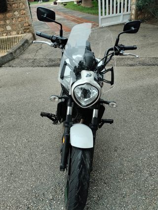 Kawasaki Vulcan 650 S - Moto Cruiser