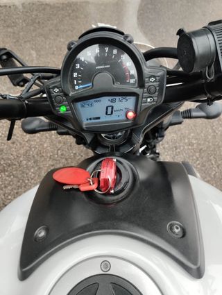 Kawasaki Vulcan 650 S - Moto Cruiser