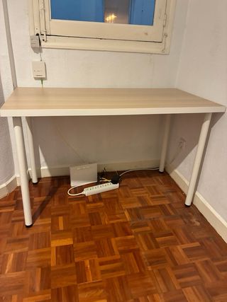 Mesa Ikea madera y metal