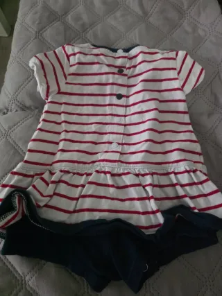 Vestido bebé rayas rojas y azules.