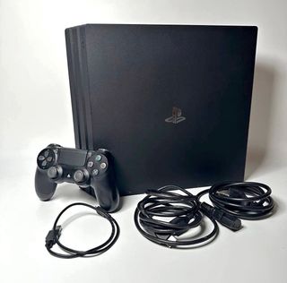 PS4 Pro + 1 Mando + 4 Juegos