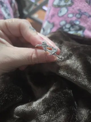 Anillo Corazón Friends Stranger Things