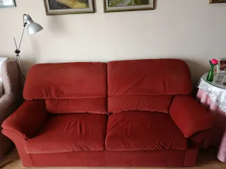 Sofá de 3 plazas en terciopelo granate