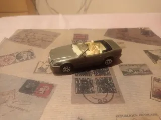 Lote de 5 Coches Escala 1:43 BMW y Mercedes