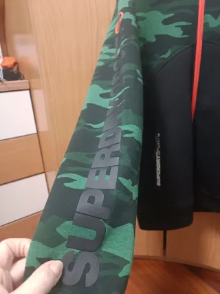 Sudadera Superdry Sport Camuflaje Verde Talla M