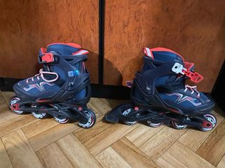 Patines casi nuevos con rodilleras y coderas